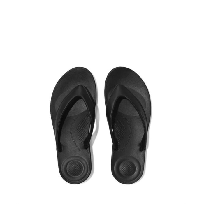 fitflop iqushion ergonomic leather flip flops all black 240718043110 2